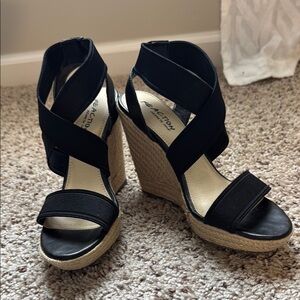 Kenneth Cole Reaction Black Wedge Sandals